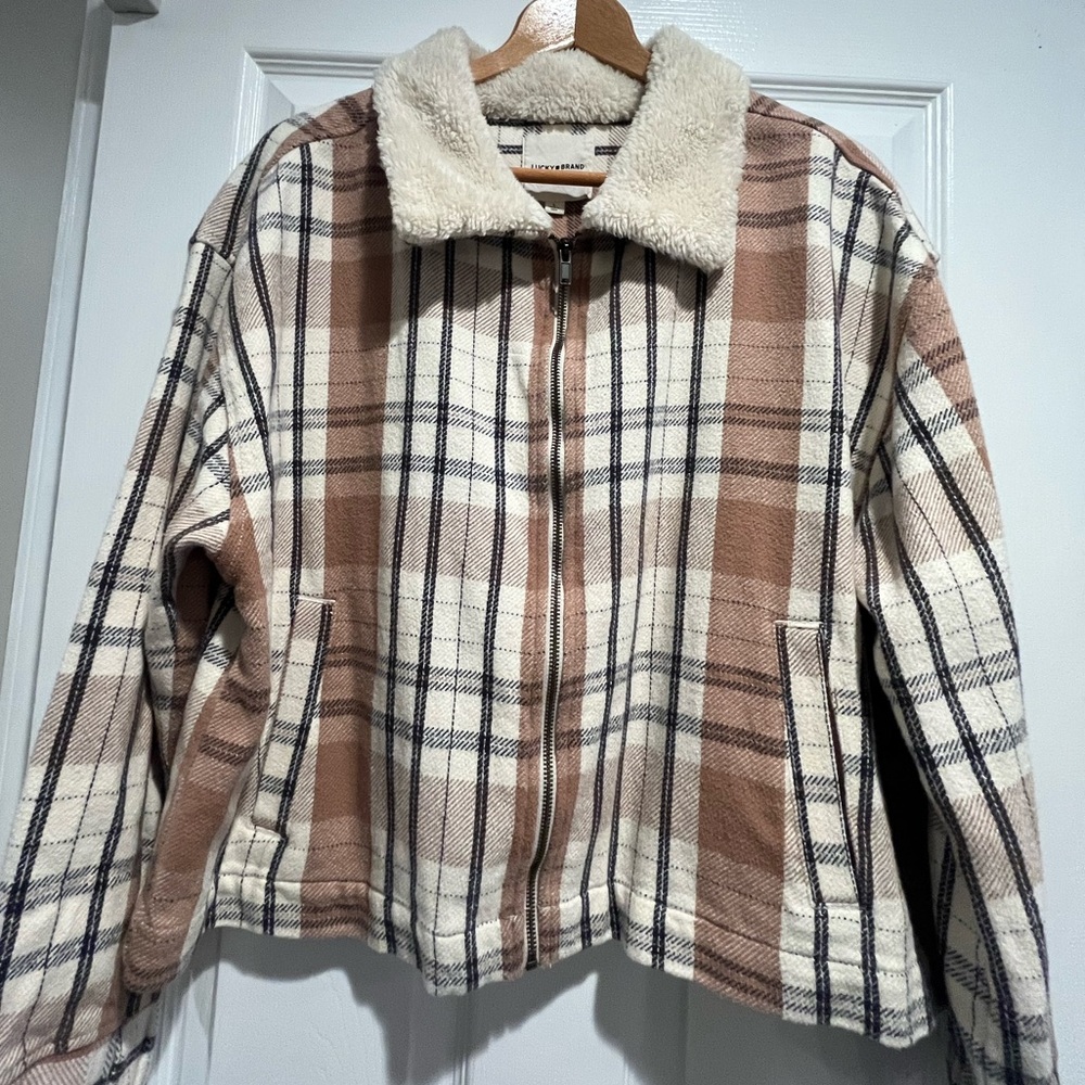 NWT Lucky Brand Cropped Plaid Boxy Jacket with Faux Collar Tan Cream